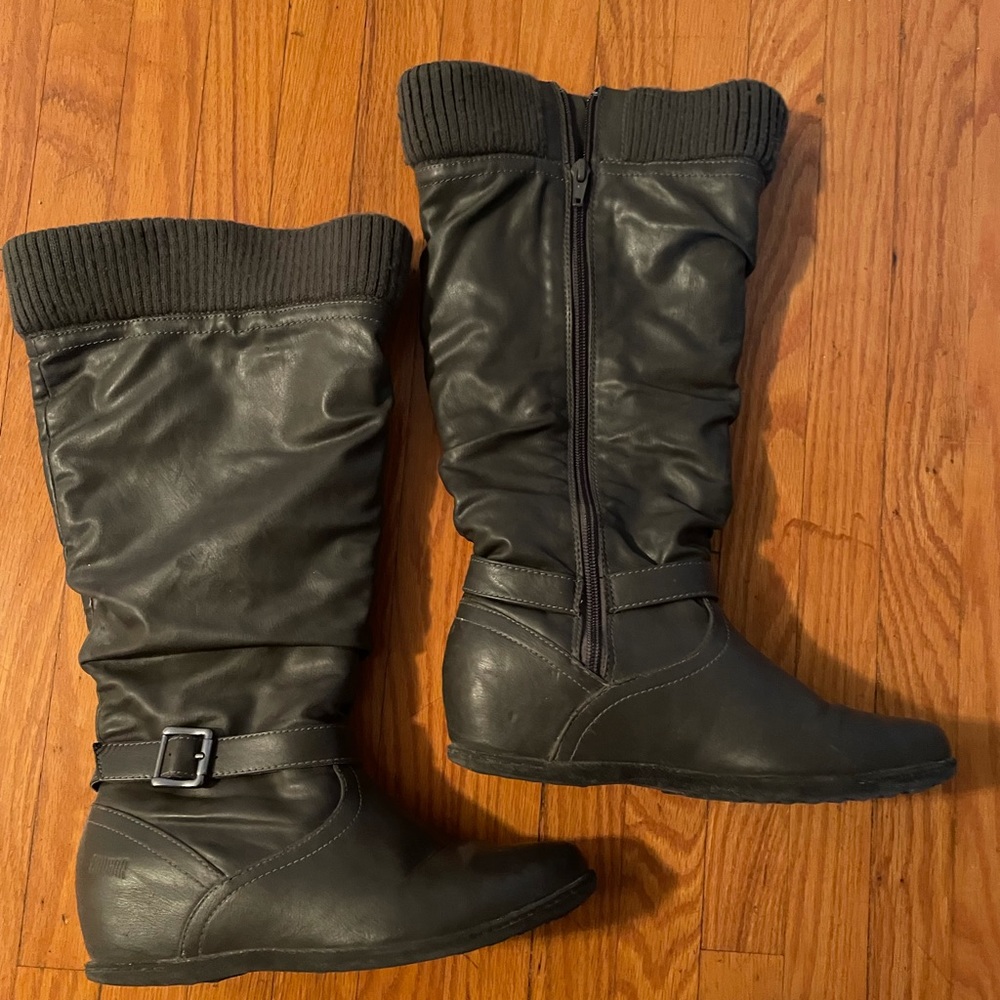 Cougar Waterproof Boots.
